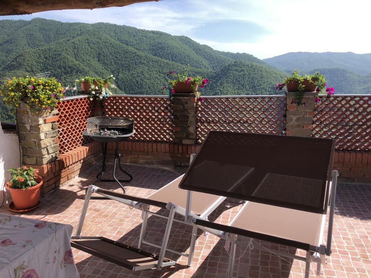 Home Holidays Crasciana, Con Terrazza Vista Sulle Alpi Apuane. Exterior foto